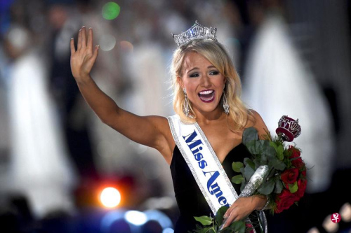 2017����С��ѡ�ξ�����Ļ����ɫ����ժ��ڣ�ͼ��