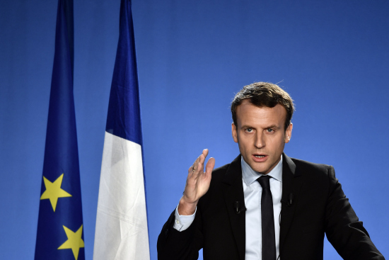 38岁法国前财长马克隆正式宣布参选法国总统