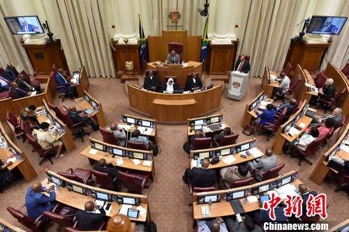 南非总统祖马:南非经济逐渐走出技术性衰退