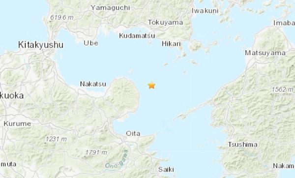 日本九州岛附近海域发生5.2级地震震源深度71千米
