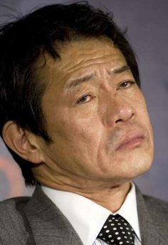 日本前财务大臣中川昭一骤逝生前贪杯丢乌纱帽 中新网