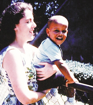 俄媒称奥巴马的母亲年轻时当过裸体模特(图