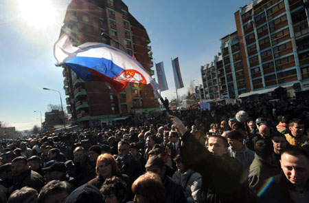 不安笼罩科索沃 中国维和警察驻守"火药桶"