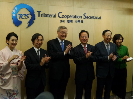 ���պ������������鴦��������������������ˮƽ