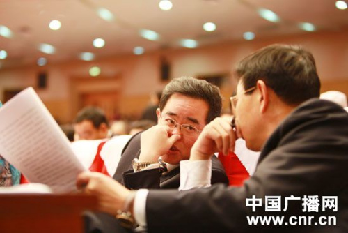 �ط������ᡱ½����Ļ����ίԱ��עУ�����˵��ȵ�