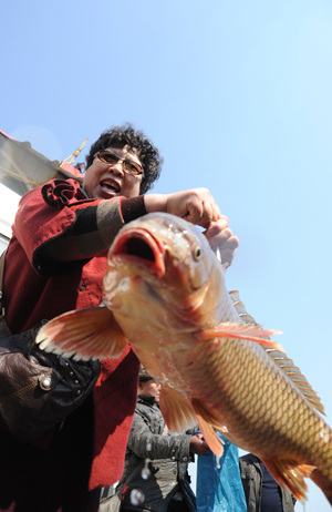 松花江休养生息再现生机 久违珍稀鱼种重新出现