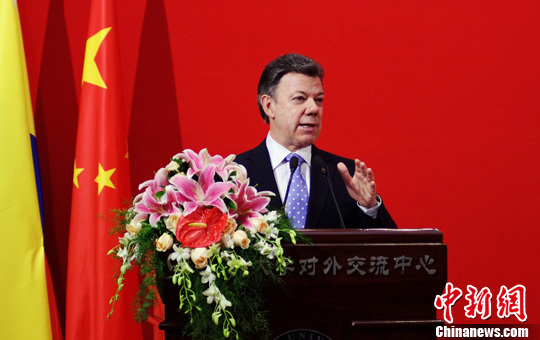 哥伦比亚总统北大演讲:访华命中注定不得不来
