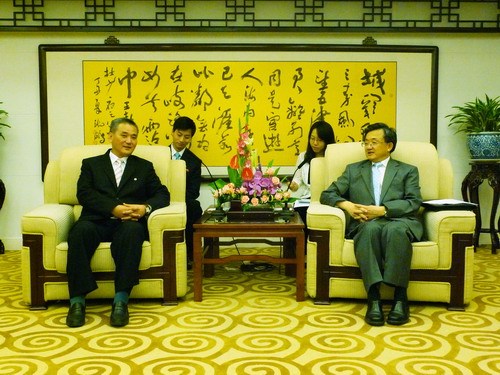 �⽻�������������������������⽻�ٴ�����