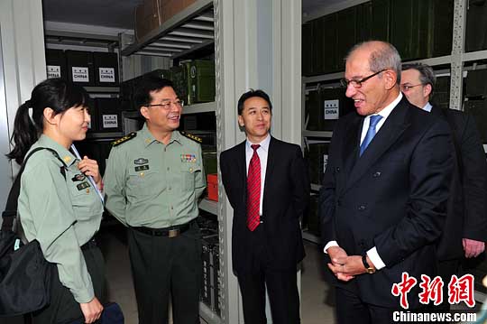 ���ʽ�������֯�ܸ��²η÷���ѧԺ��ͼ��