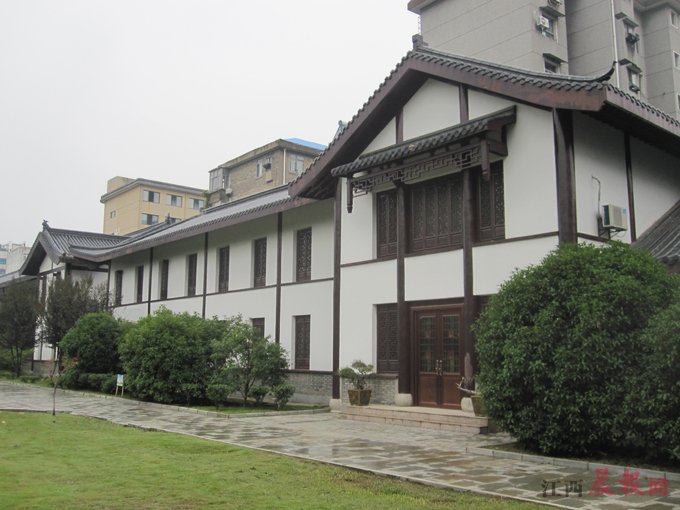 �ϲ�����԰���и�¥�ɰ칫¥�����������