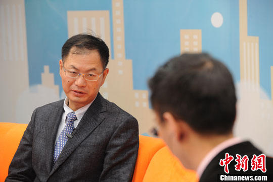 专家:中国经济应维持中速增长不易过高或过低