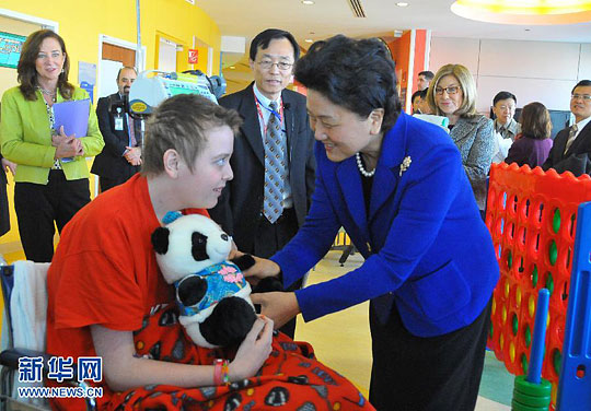 刘延东考察芝加哥儿童医院:让我们培育健康的种子!