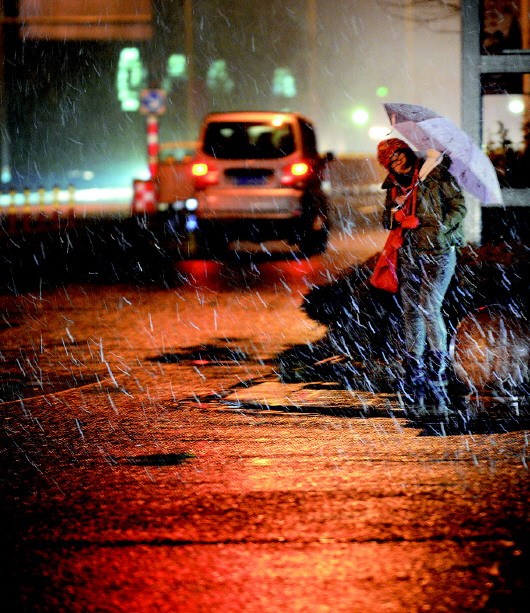 ɽ����ؽ��񶬵�һ��ѩ����������������