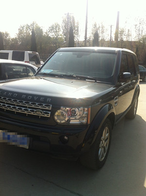 河南网友称上坟被省人大车辆撞掉车镜官方回应