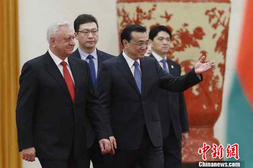 ���ǿ��׶���˹��������˹���ά���̸