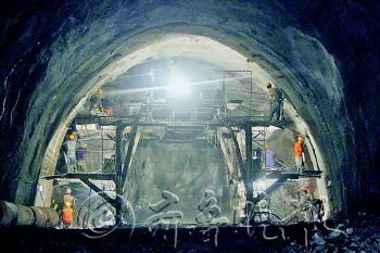 山东省内最长铁路隧道贯通结束沂源无铁路历史