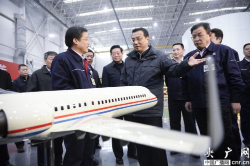 李克强:中国航空工业要走自己的路