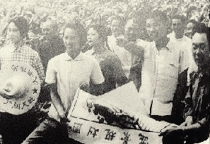 �̺�ۣ������ԭ�೤Ѧϲ÷̸֪�����£��ܶ�����ͼ��