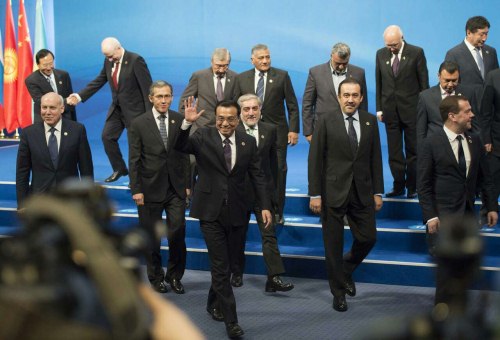 ���ǿ��ϯ�Ϻϳ�Ա�������᣺�����������������