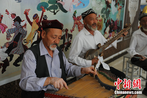 南疆见闻:永不落幕的“刀郎木卡姆”
