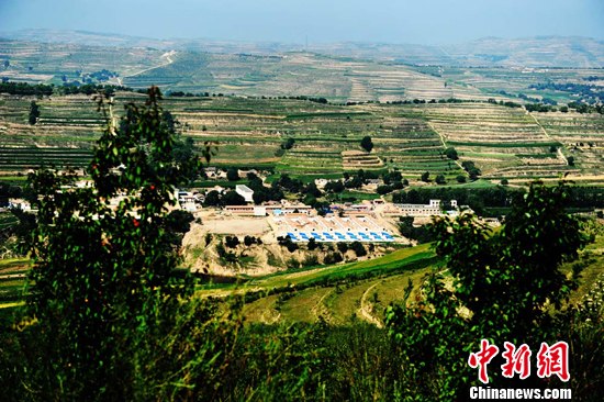 甘肃扶贫故事:五旬农民感受“最简单的幸福”