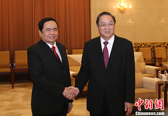 ���������Խ�������������ίԱ�ḱ��ϯ