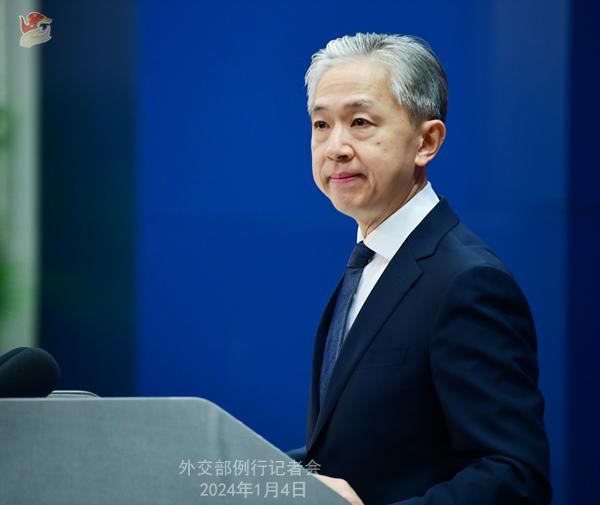 中方：对萨尔塔吉·阿齐兹逝世表示深切哀悼