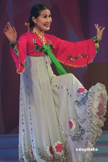 著名朝鲜族舞蹈家崔善玉:公众人物要有公众道德