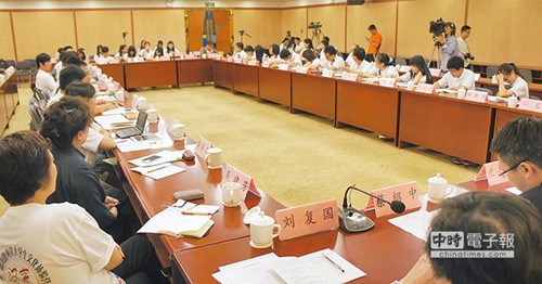 ̨������һ�����׿����������꽻��֮��