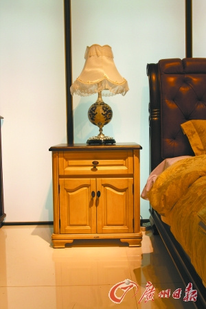 现在,这股英伦风已经刮向家具,越来越多的英伦风格家具逐渐走进中国人