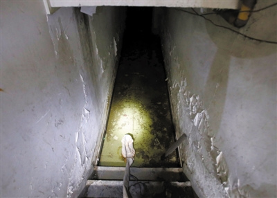 ��¥����ҵ��������ˮ�����¾�����¥�屻�ݻ�