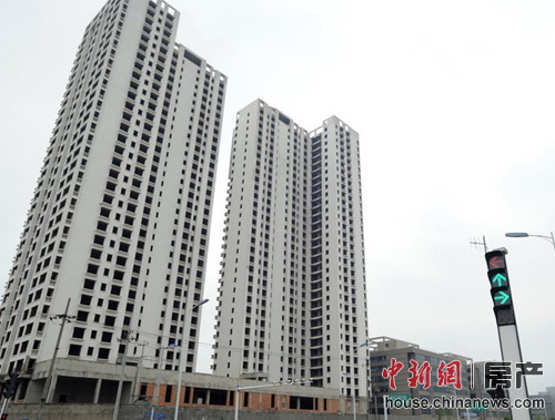 �Ϸ����ɽˮ�ӱ�����βͣ����Ӧ����׼������