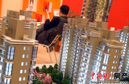 һ�߳��з�������¥��ҵ�ڳƵ���Ŀ�����Ѷ�