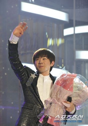 �ں��������й���ѡ��ھ�֤ʵ�����ʦ��Լ��ͼ��