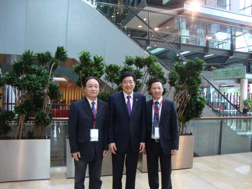 ���������������ʻ�����Ȼ��˴�������������