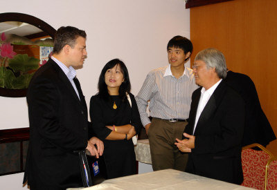 �ӻ������ͬ�˷���ȫ��ͶƱ���˶�������ͶƱ