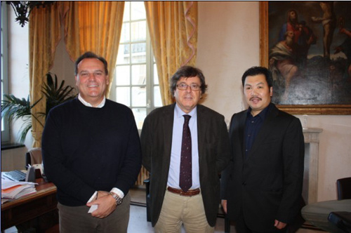 ��ǿ���������������Ҫ��������ҵ�ҹ��鷢չ