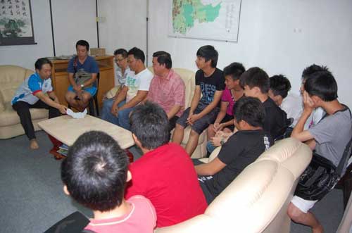 马来西亚9名华裔学生遭同学霸凌教育部高度关注