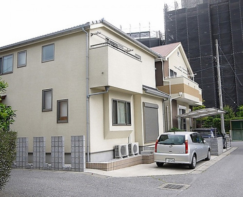 在日华人出手购房稳准狠中介吁摒弃捡便宜心态