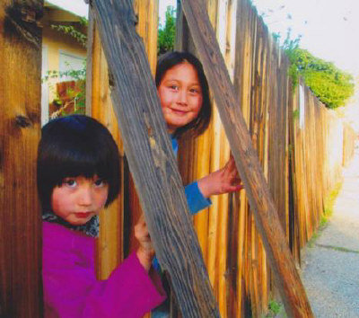 ���⹫��ײ����������Ůͯ����1500����Ԫ��ͼ��