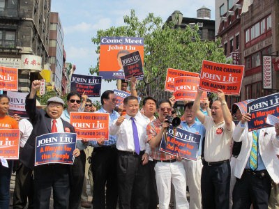 �����ݶ����ϻ��Ʊ�γ�ŦԼ��λ�����г���ͼ��