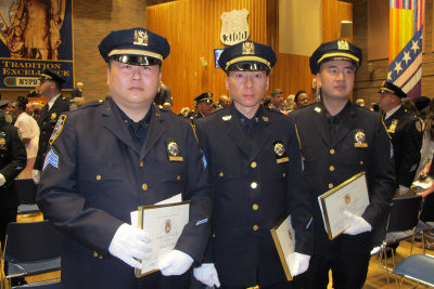 纽约市警总局举行晋升典礼 13名华裔警察升官(图)