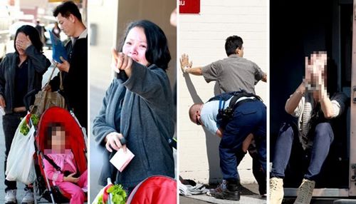 ����һ����Ů�ӵ�������������������Χ���ߣ�ͼ��