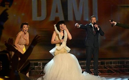 ����ѡ�ֶ����ѡ���Ŀ�ھ����������ӹ�����ͼ��