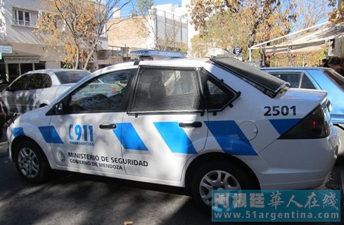 ����͢�Ŷ���ʡһ���˳������ͽ��ǹ���٣�ͼ��