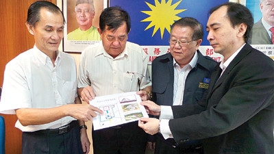 ��ǧ��Ͷ�ʹǻ������ƴ�����ʮ���˱�ƭ��200��