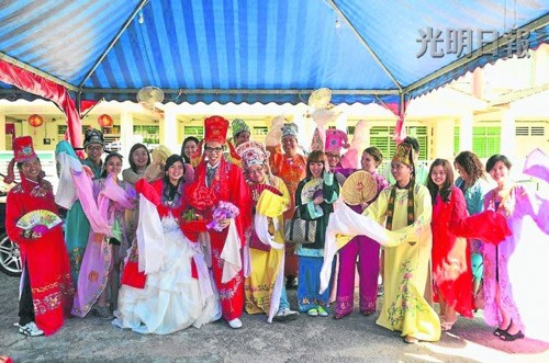 �����������������װӭ�����ݴ�Խʱ�ջ���ͼ��