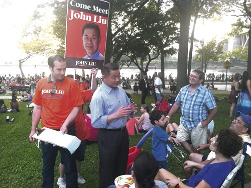 刘醇逸当教授被指“过渡”亚裔社区盼其回归政坛