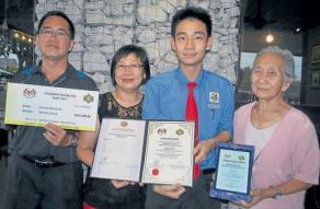 ��������ѧ����ѧӢ�����ɼ��ѻ�ȫ����߼���