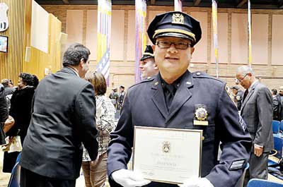 ���רҵ����ת�о���ŦԼ���ᾯԱ����Ѳ�٣�ͼ��